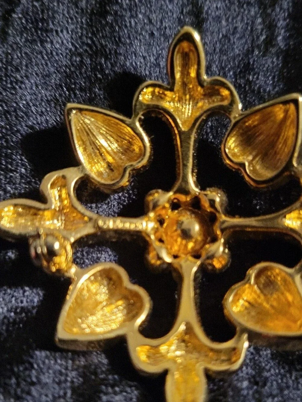 Monet: Vintage Gold-Tone Floral Pearl & Crystal Brooch - Elegant Women Jewelry
